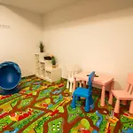 Invest Centrum Park 29 Апартаменти *